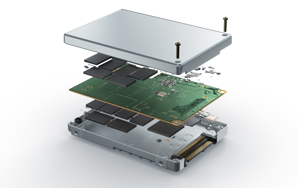 D7 Series TLC 3D NAND PCIe NVMe SSDs for Data Centers | Solidigm 